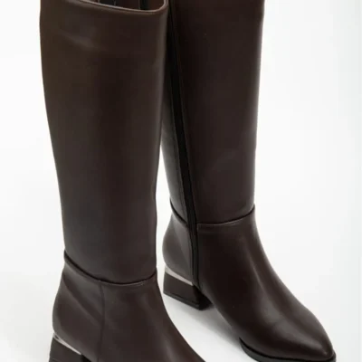 بوت و نیم‌ بوت زنانه چکمه‌های پاشنه‌دار نک‌تیز زیپ‌دار برند AYS SHOES - 7563