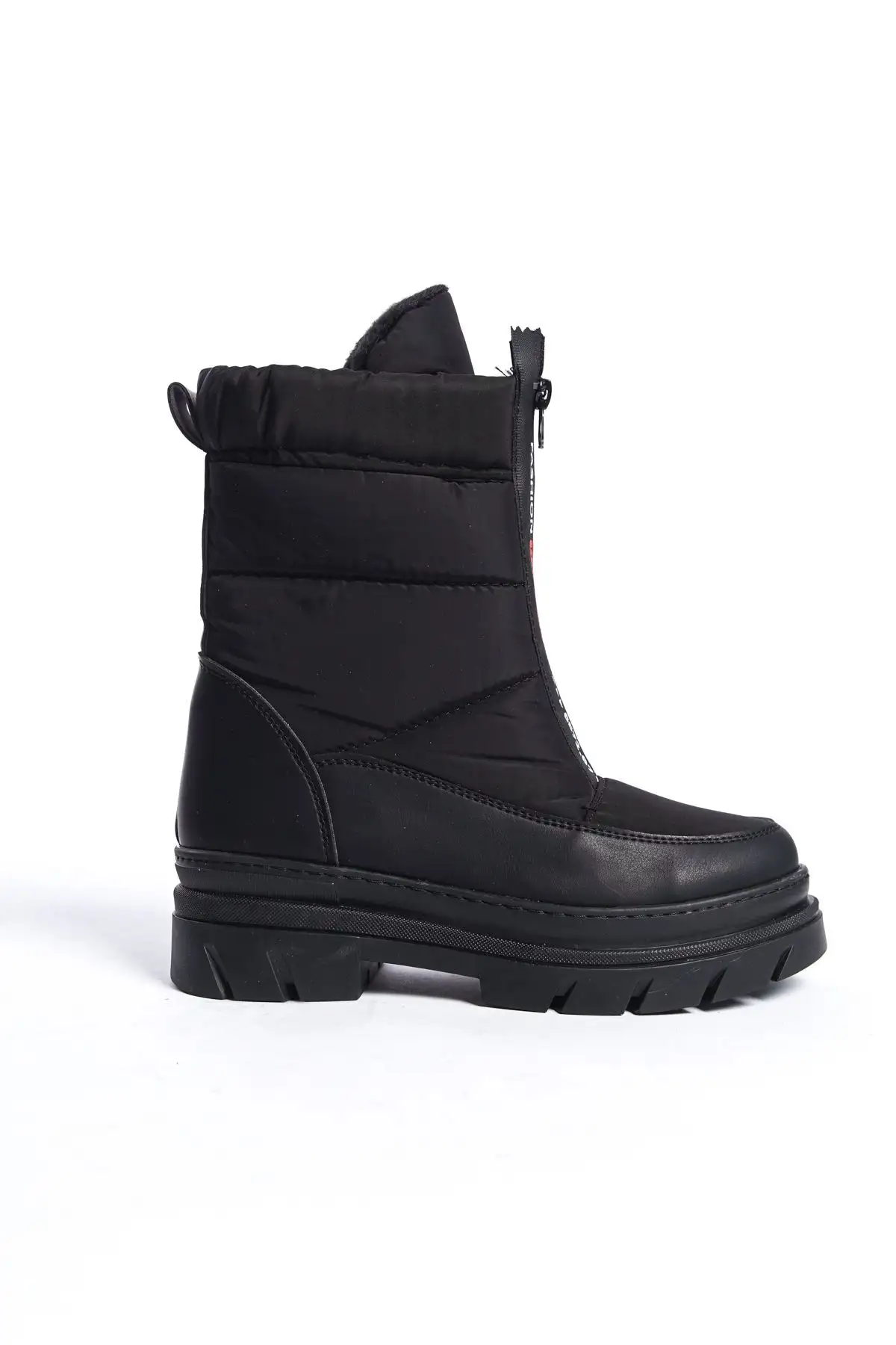 بوت و نیم بوت زنانه چکمه  با زیپ جل  کف ضخیم دندانهدار برند MARSEDO - 7678 بوت و نیم بوت زنانه چکمه با زیپ جل کف ضخیم دندانهدار برند MARSEDO - 7678