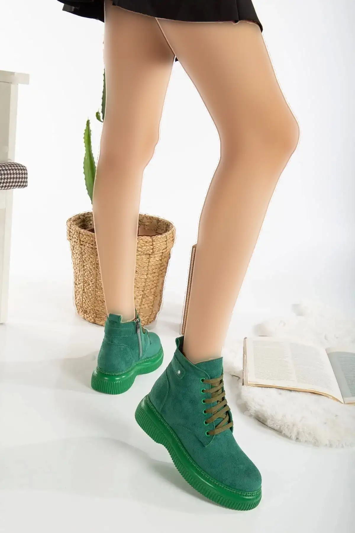 بوت و نیم بوت زنانه  بنددار سته سبز جیا برند Genel Markalar - 7816 بوت و نیم بوت زنانه بنددار سته سبز جیا برند Genel Markalar - 7816