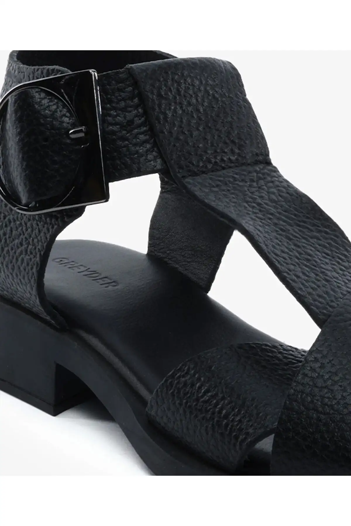 کفش صندل زنانه   مشکی از چرم طبیعی برند Greyder - 8235 کفش صندل زنانه مشکی از چرم طبیعی برند Greyder - 8235