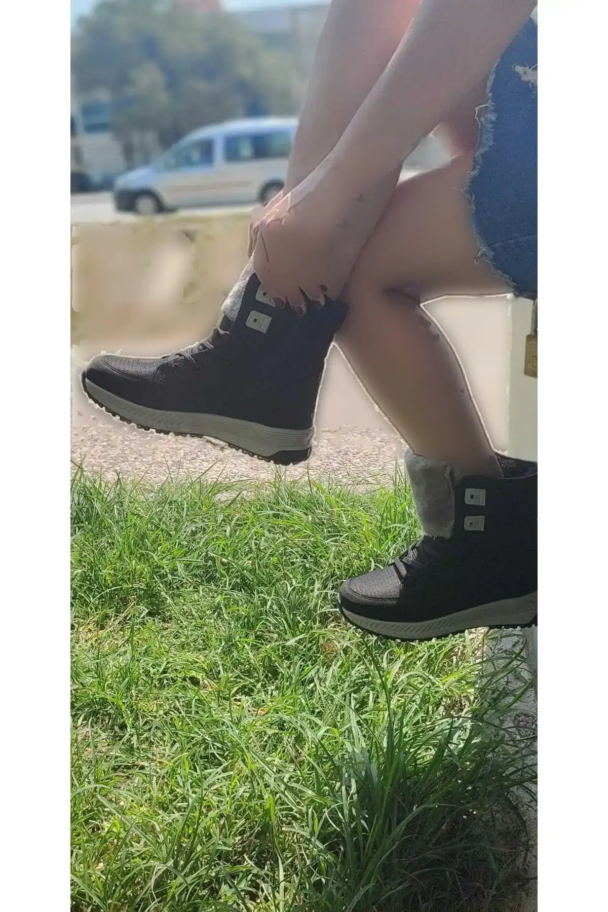 بوت و نیم بوت زنانه کفش برف با ریه پشمی  بند، ضد آب  با زیره غیر لغزنده برند zera - 7710 بوت و نیم بوت زنانه کفش برف با ریه پشمی بند، ضد آب با زیره غیر لغزنده برند zera - 7710