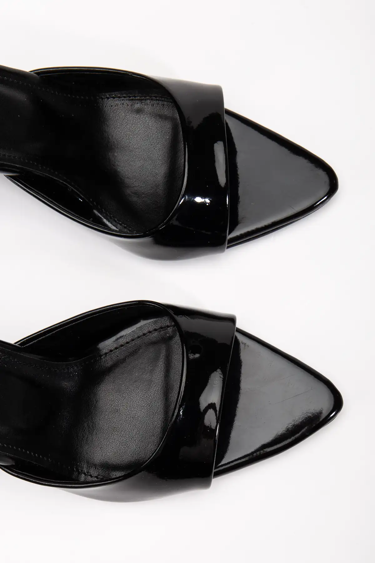 کفش صندل زنانه ساندال پاشنه‌دار مشکی با نوک تیز ریسولی برند RİSSOLİ - 8231