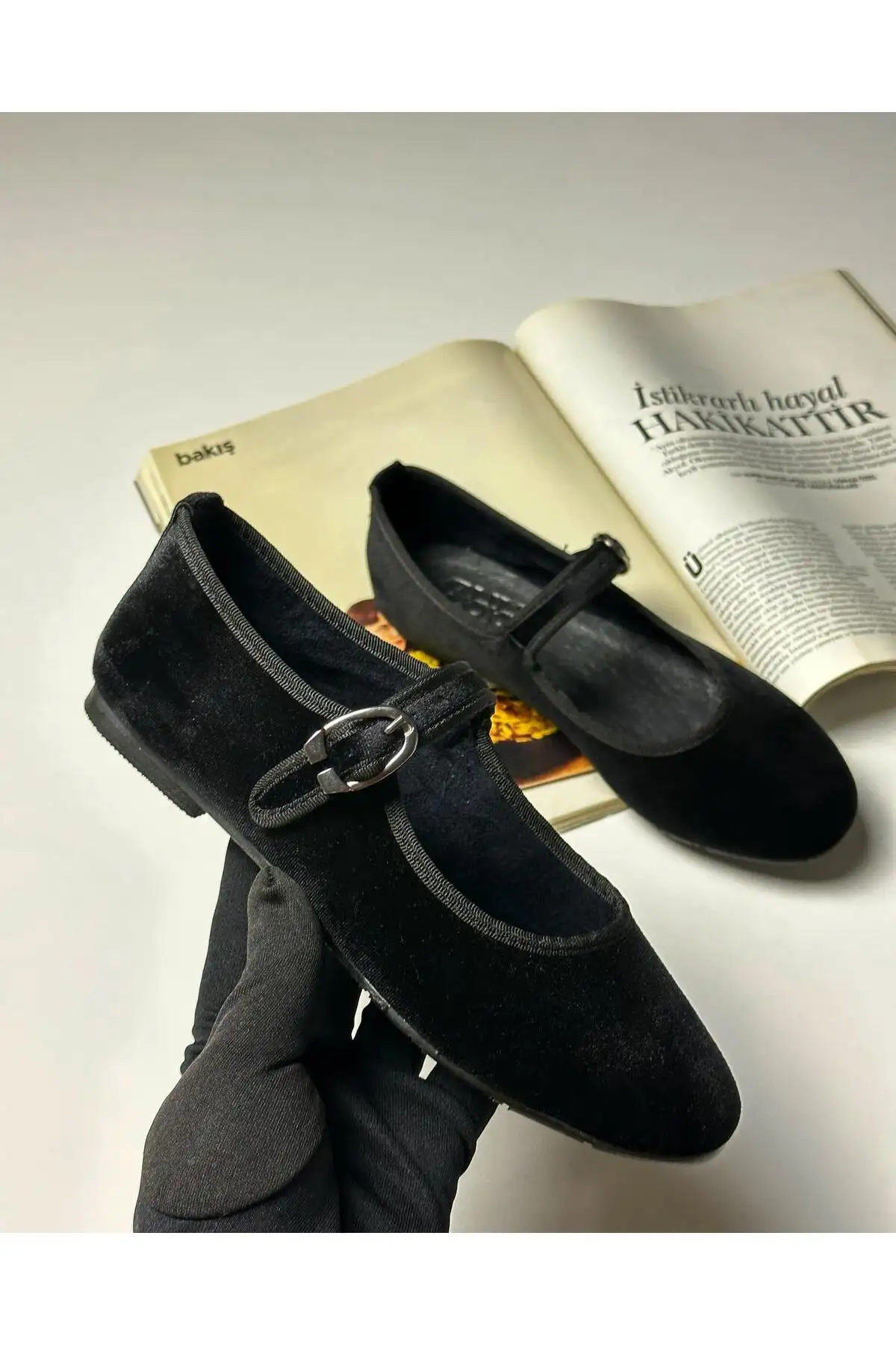 کفش تخت زنانه بالتین  مری جین بیز - مخملی سیاه برند Zuum - 8333 کفش تخت زنانه بالتین مری جین بیز - مخملی سیاه برند Zuum - 8333