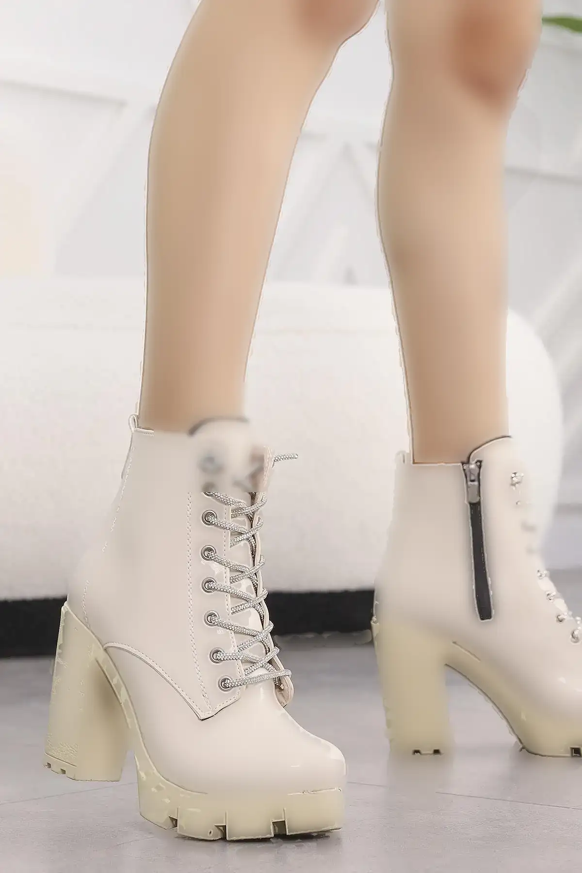 بوت و نیم بوت زنانه چکمههای پاشنهدار با بند سنگی KCL-BTSP00 برند Mamito Ayakkabı - 7827 بوت و نیم بوت زنانه چکمههای پاشنهدار با بند سنگی KCL-BTSP00 برند Mamito Ayakkabı - 7827