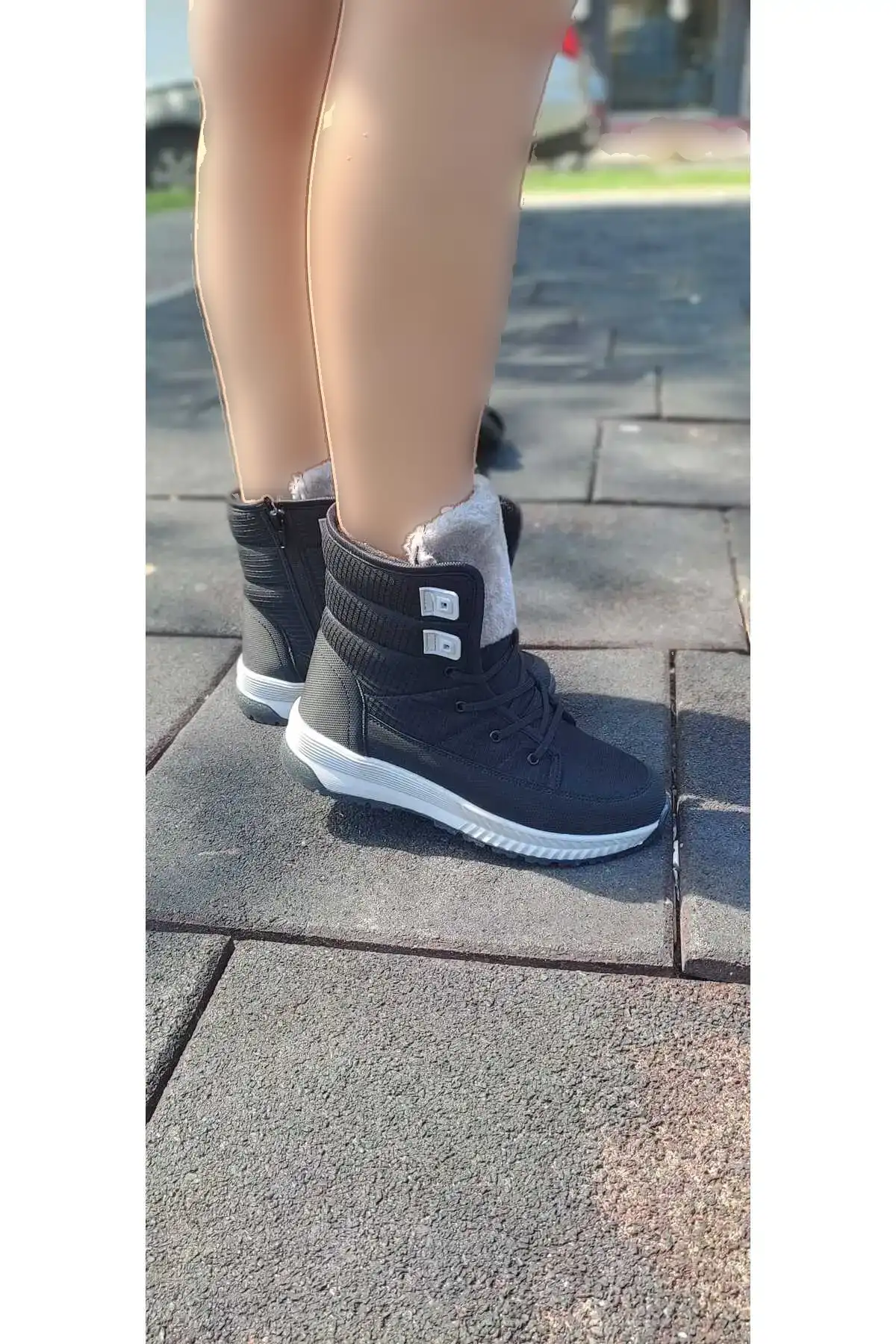 بوت و نیم بوت زنانه کفش برف با ریه پشمی  بند، ضد آب  با زیره غیر لغزنده برند zera - 7710 بوت و نیم بوت زنانه کفش برف با ریه پشمی بند، ضد آب با زیره غیر لغزنده برند zera - 7710