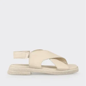 کفش صندل زنانه تخت چرم اکرو برند Elle - 8262