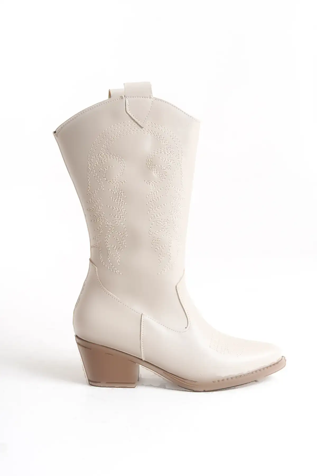 بوت و نیم بوت زنانه چکمههای کاچی  با گلدزی سفید - فصل جدید برند LUQSE - 8083 بوت و نیم بوت زنانه چکمههای کاچی با گلدزی سفید - فصل جدید برند LUQSE - 8083