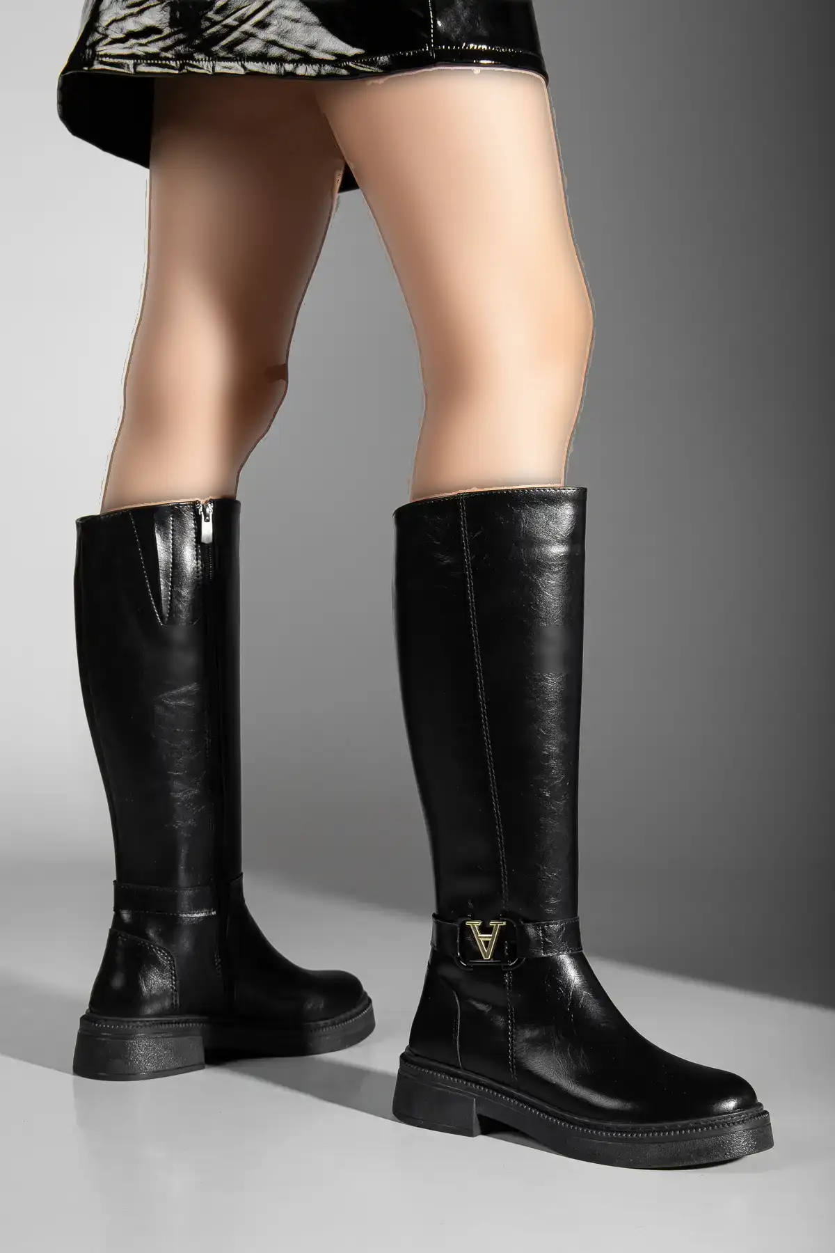 بوت و نیم بوت زنانه چکمه چرمی لیال برند MaskButik - 8122 بوت و نیم بوت زنانه چکمه چرمی لیال برند MaskButik - 8122