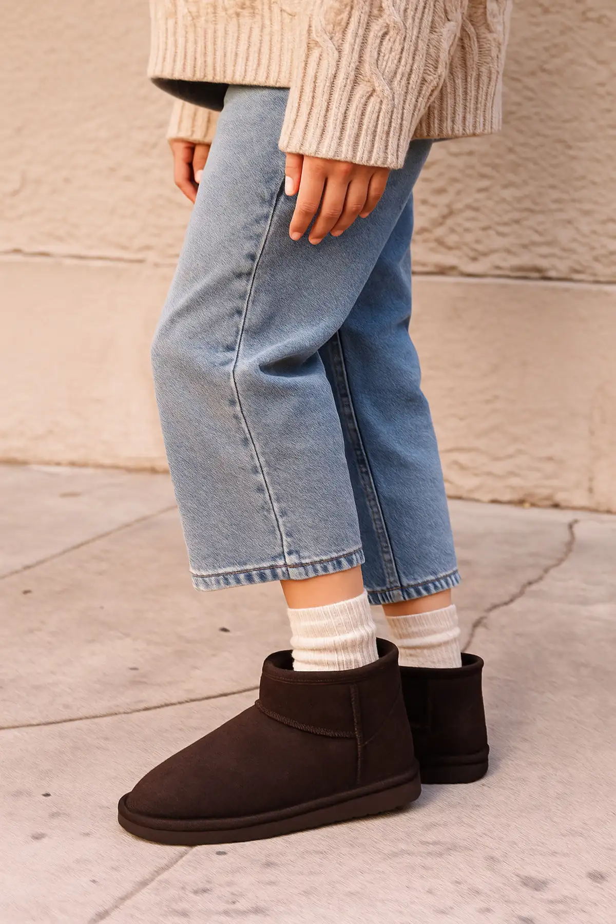 بوت و نیم بوت زنانه  کلاسیک مینی الترا مینی کُرکدار مدل 1016222 CHE  برند DAD WOLF - 8364 بوت و نیم بوت زنانه کلاسیک مینی الترا مینی کُرکدار مدل 1016222 CHE برند DAD WOLF - 8364