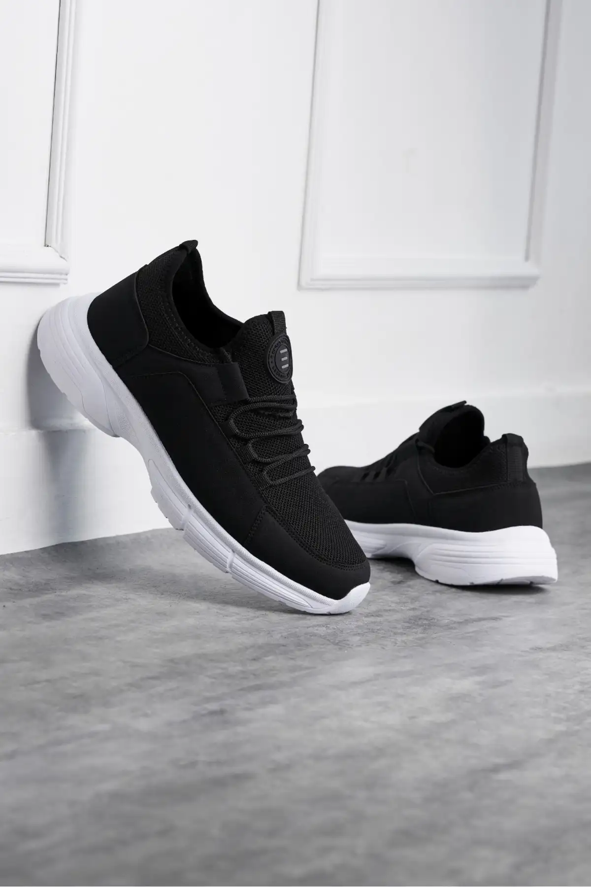 کفش سایز بزرگ مردانه  ورزشی روزمره  مشکی و سفید برند E SPORT - 7871 کفش سایز بزرگ مردانه ورزشی روزمره مشکی و سفید برند E SPORT - 7871