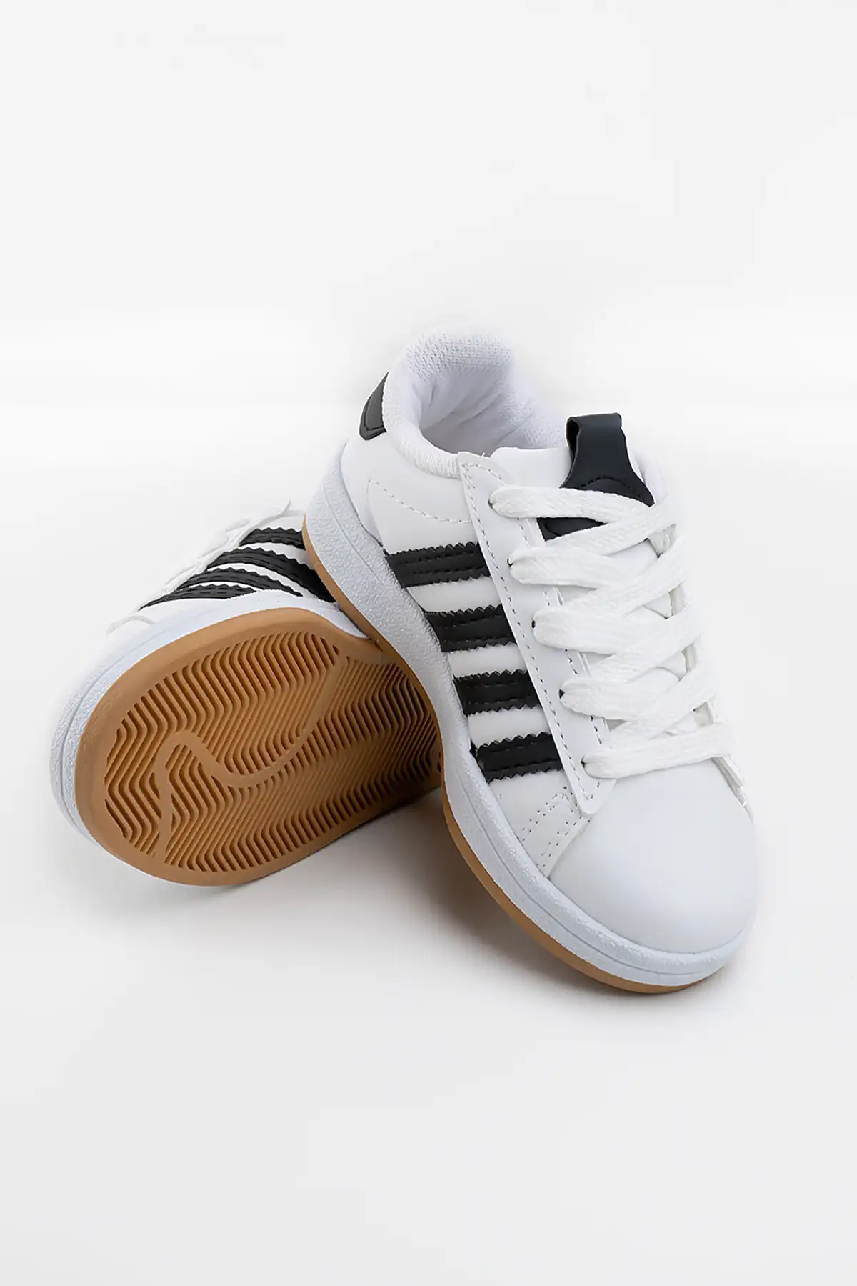 کفش کتانی زنانه  ورزشی  سفید و سیاه برند Shupe - 7971 کفش کتانی زنانه ورزشی سفید و سیاه برند Shupe - 7971