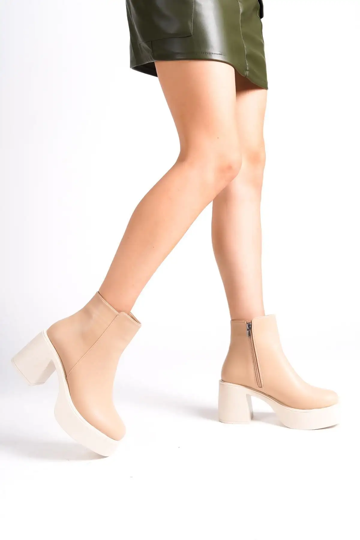 بوت و نیم‌ بوت زنانه پلتفرم کالن مات با رنگ تن هنسز برند Modabuymus - 7799