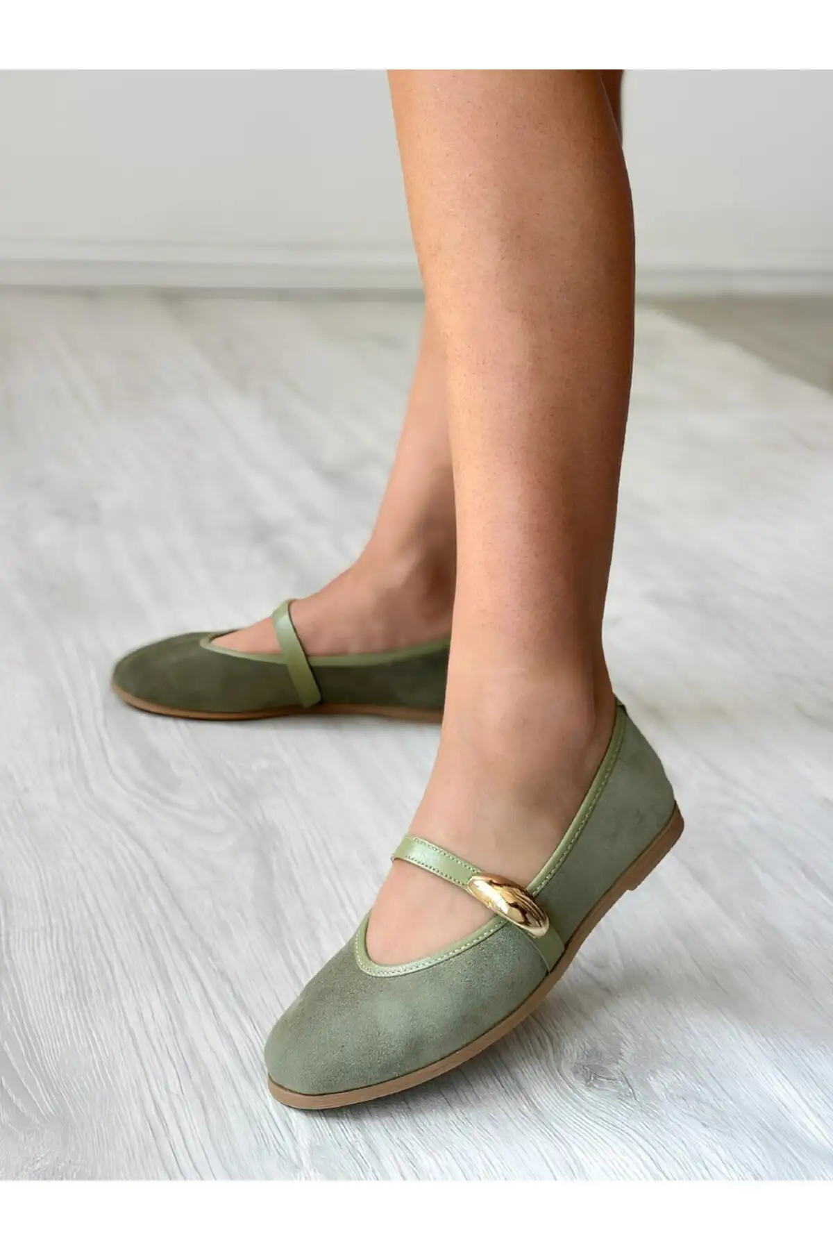 کفش تخت زنانه  باله  با جزئیات پلنگی و بند پهن از چرم طبیعی سوئیدی برند ND Shoes - 8338 کفش تخت زنانه باله با جزئیات پلنگی و بند پهن از چرم طبیعی سوئیدی برند ND Shoes - 8338