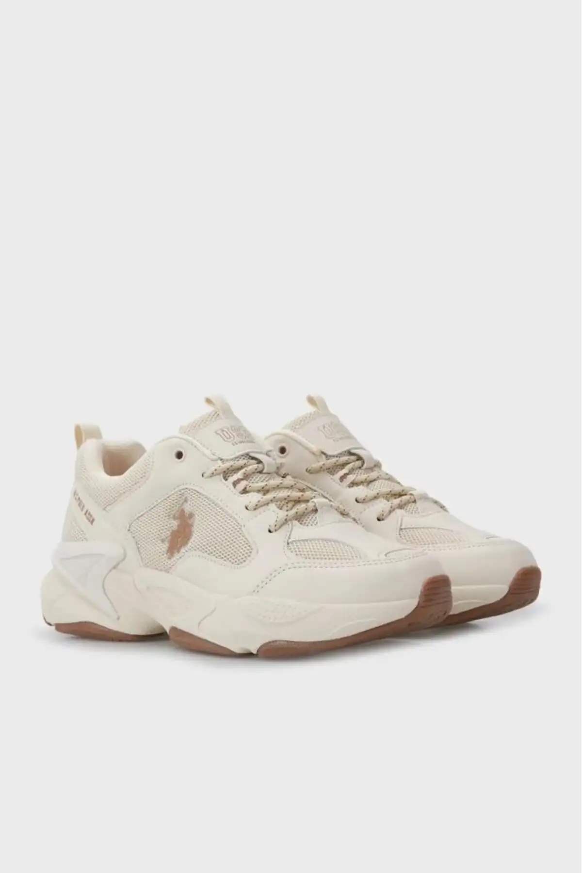 کفش کتانی زنانه ممکن است  ورزشی روزمره  بیبیاج باشد. برند U.S. Polo Assn. - 7953 کفش کتانی زنانه ممکن است ورزشی روزمره بیبیاج باشد. برند U.S. Polo Assn. - 7953