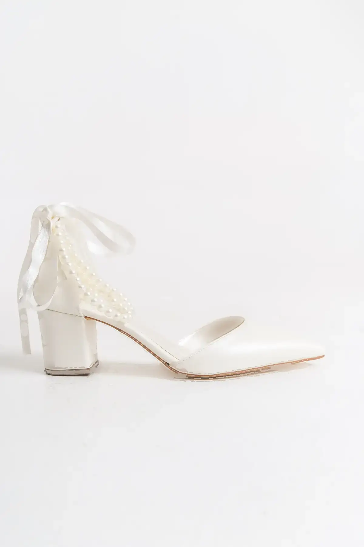 کفش پاشنه بلند زنانه کتانی عروس با پاشنه  و مخصوص مراسم ازدواج - 6 سانتیمتر برند FOLLOWIN - 7977 کفش پاشنه بلند زنانه کتانی عروس با پاشنه و مخصوص مراسم ازدواج - 6 سانتیمتر برند FOLLOWIN - 7977