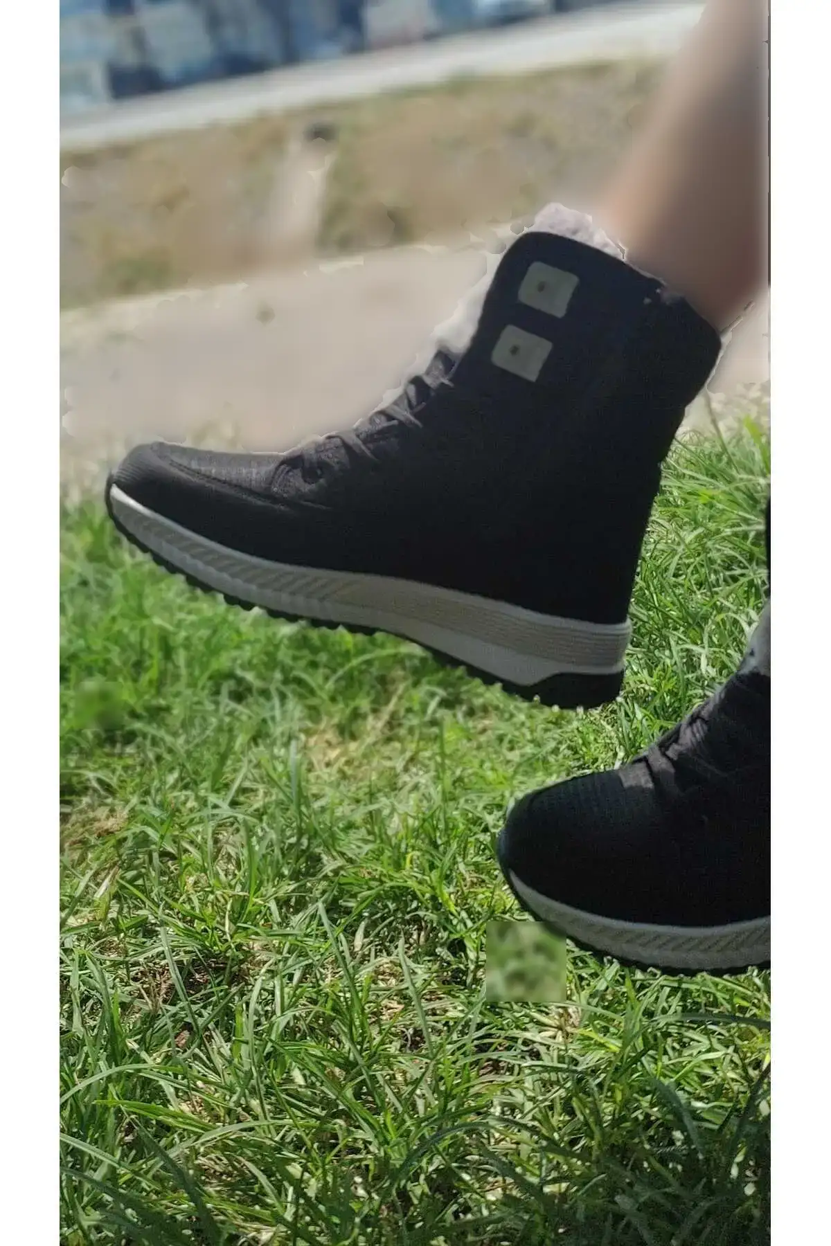 بوت و نیم بوت زنانه کفش برف با ریه پشمی  بند، ضد آب  با زیره غیر لغزنده برند zera - 7710 بوت و نیم بوت زنانه کفش برف با ریه پشمی بند، ضد آب با زیره غیر لغزنده برند zera - 7710