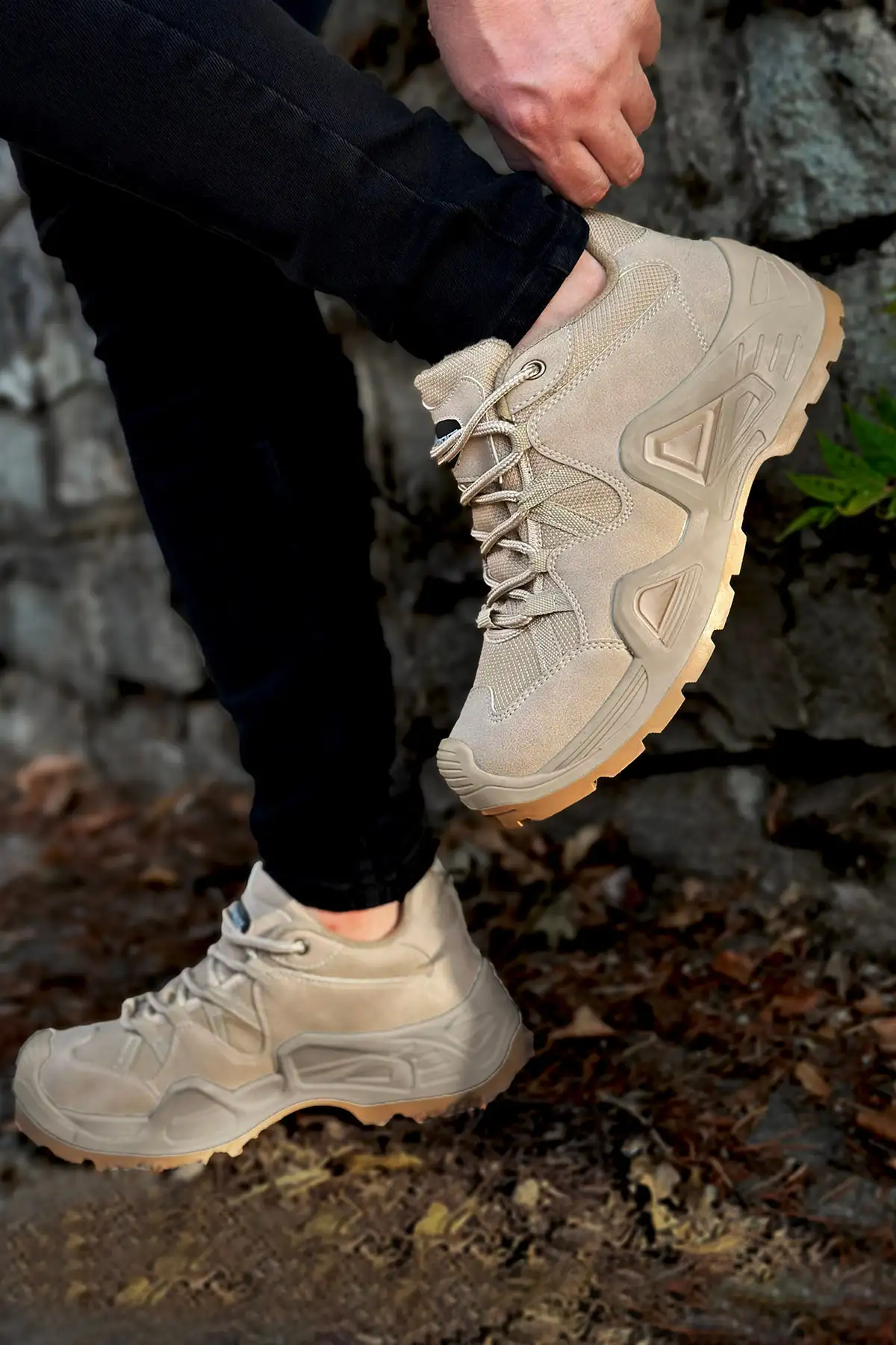 بوت مردانه چکمههای trekking با روکش لاستیکی مشکی خطدار -زنانه کویری برند BIG KING - 8459 بوت مردانه چکمههای trekking با روکش لاستیکی مشکی خطدار -زنانه کویری برند BIG KING - 8459