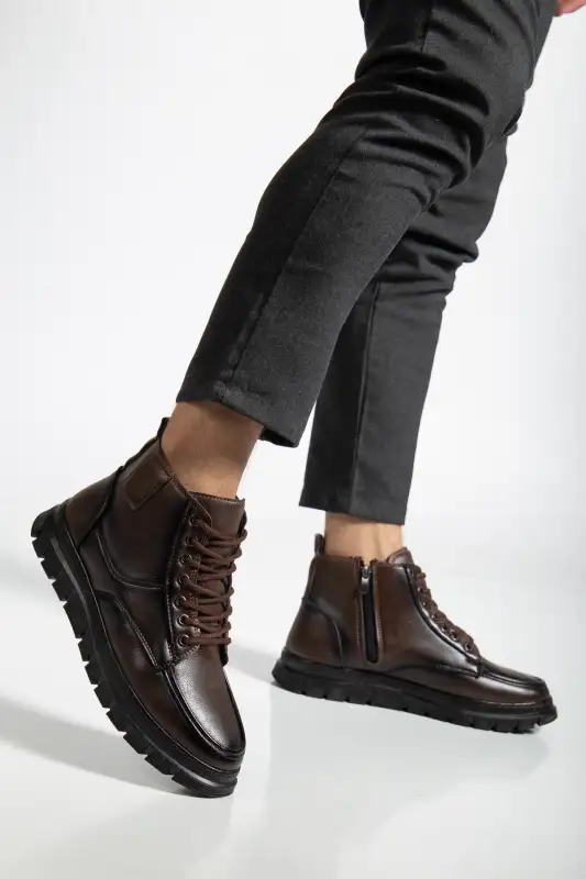 بوت مردانه زمستانی مقاوم در برابر آب و سرما با داخل پشمی و کفی ضد لغزش و زیپدار برند MY GROSS SHOES - 8605 بوت مردانه زمستانی مقاوم در برابر آب و سرما با داخل پشمی و کفی ضد لغزش و زیپدار برند MY GROSS SHOES - 8605