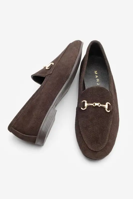 کفش لوفر زنانه روزمره از چرم طبیعی با زنجیر - رنگ قهوهای سوئدی برند Marjin - 8545 کفش لوفر زنانه روزمره از چرم طبیعی با زنجیر - رنگ قهوهای سوئدی برند Marjin - 8545