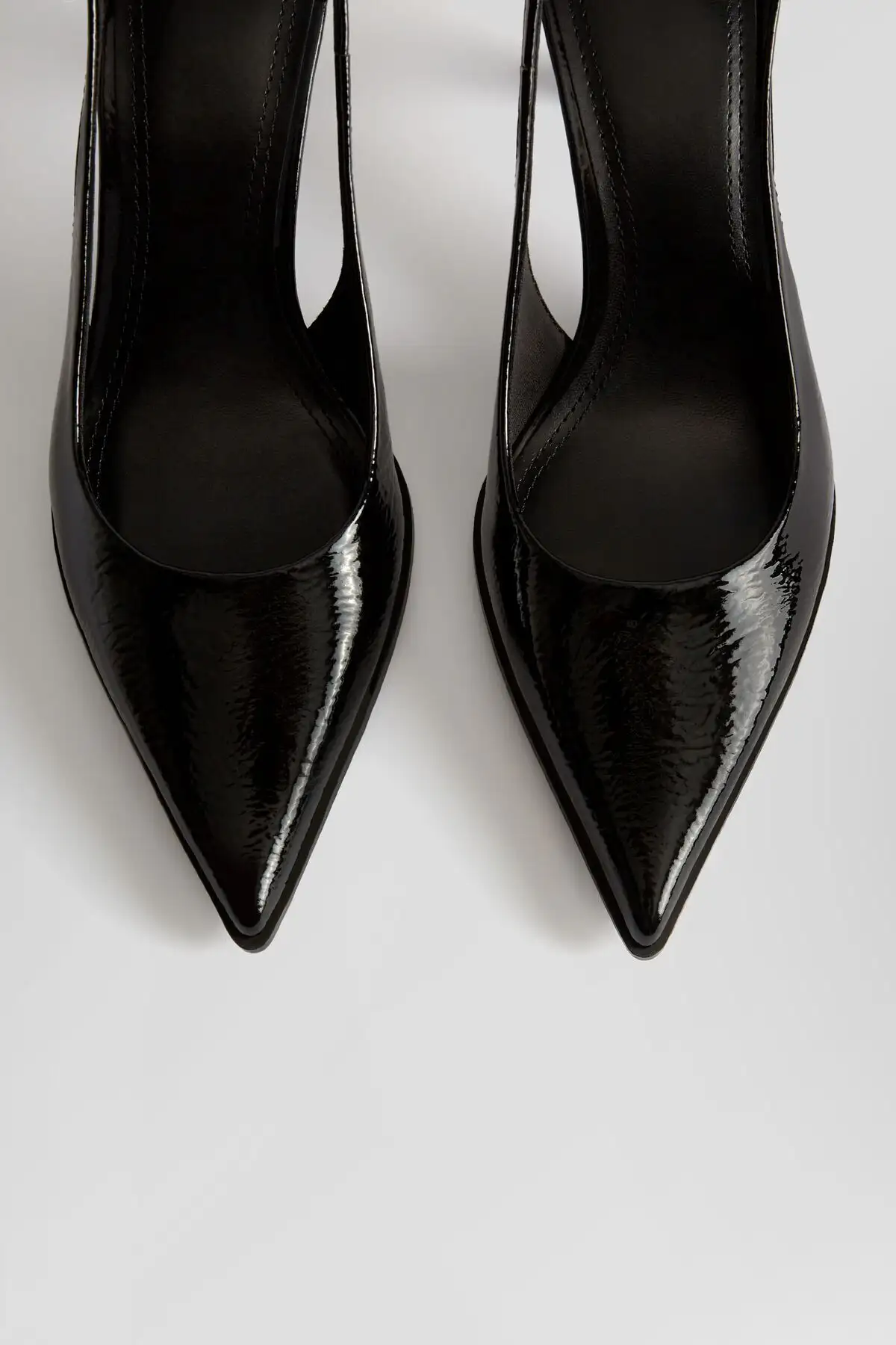 کفش پاشنه بلند زنانه پاشنه کوتاه نوک تیز با پشت باز برند Bershka - 8523 کفش پاشنه بلند زنانه پاشنه کوتاه نوک تیز با پشت باز برند Bershka - 8523