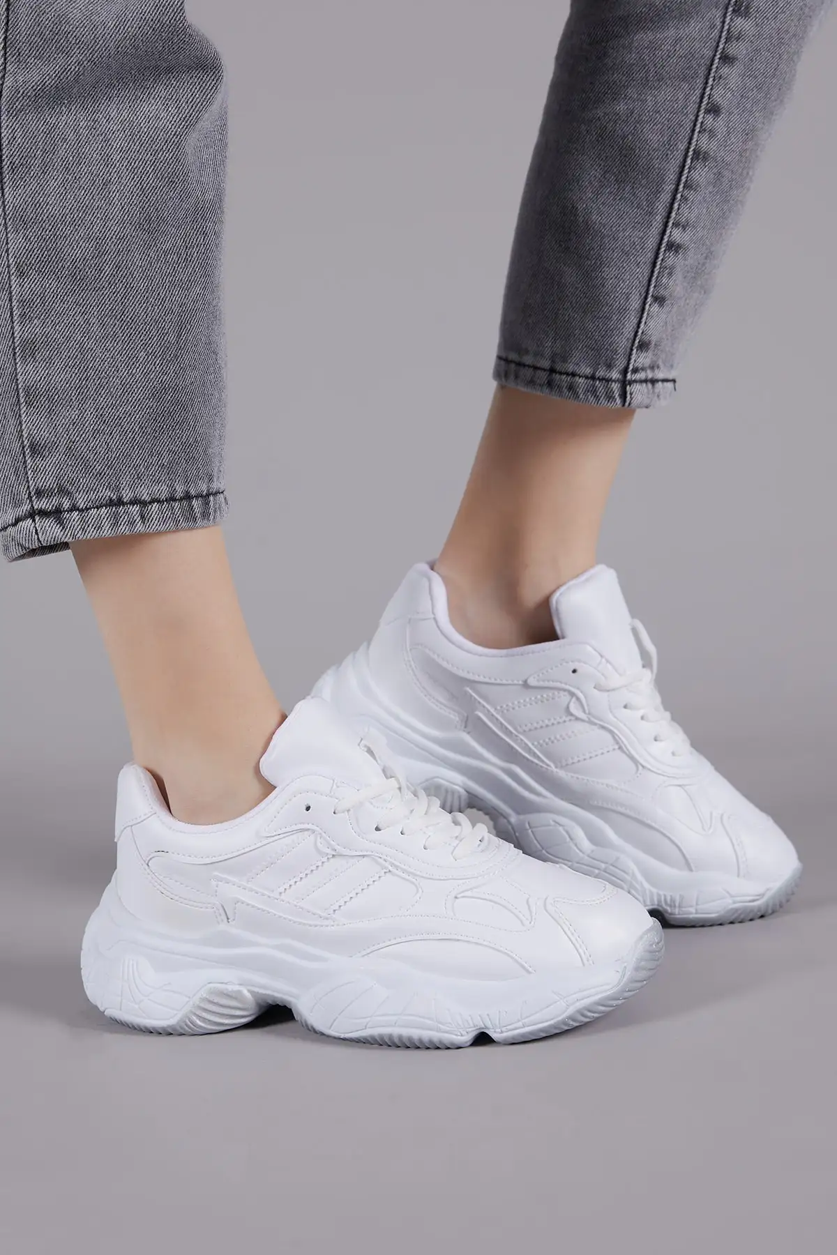 کفش کتانی زنانه اسپرت سفید TB246 برند Tonny Black - 8446