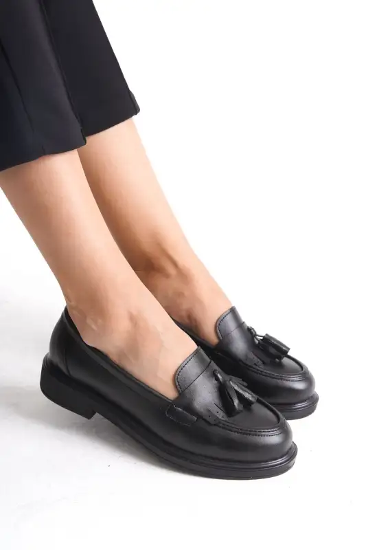 کفش لوفر زنانه روزمره لیپا مشکی برند MARSEDO - 8568 کفش لوفر زنانه روزمره لیپا مشکی برند MARSEDO - 8568