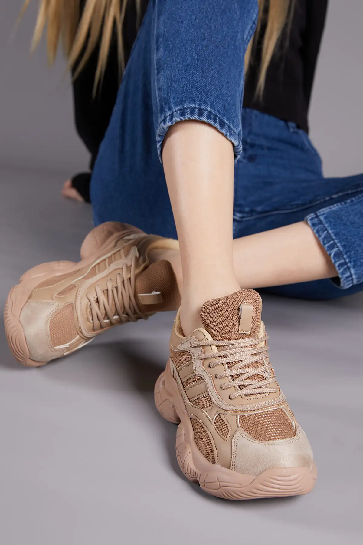 کفش کتانی زنانه ورزشی مدل Tb246 برند Tonny Black - 8449