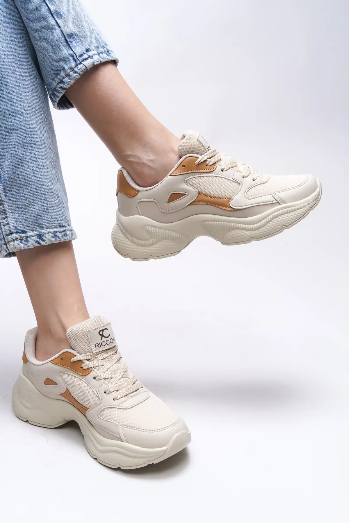 کفش کتانی زنانه 0012152 کرم قهوه‌ای برند Riccon - 8434