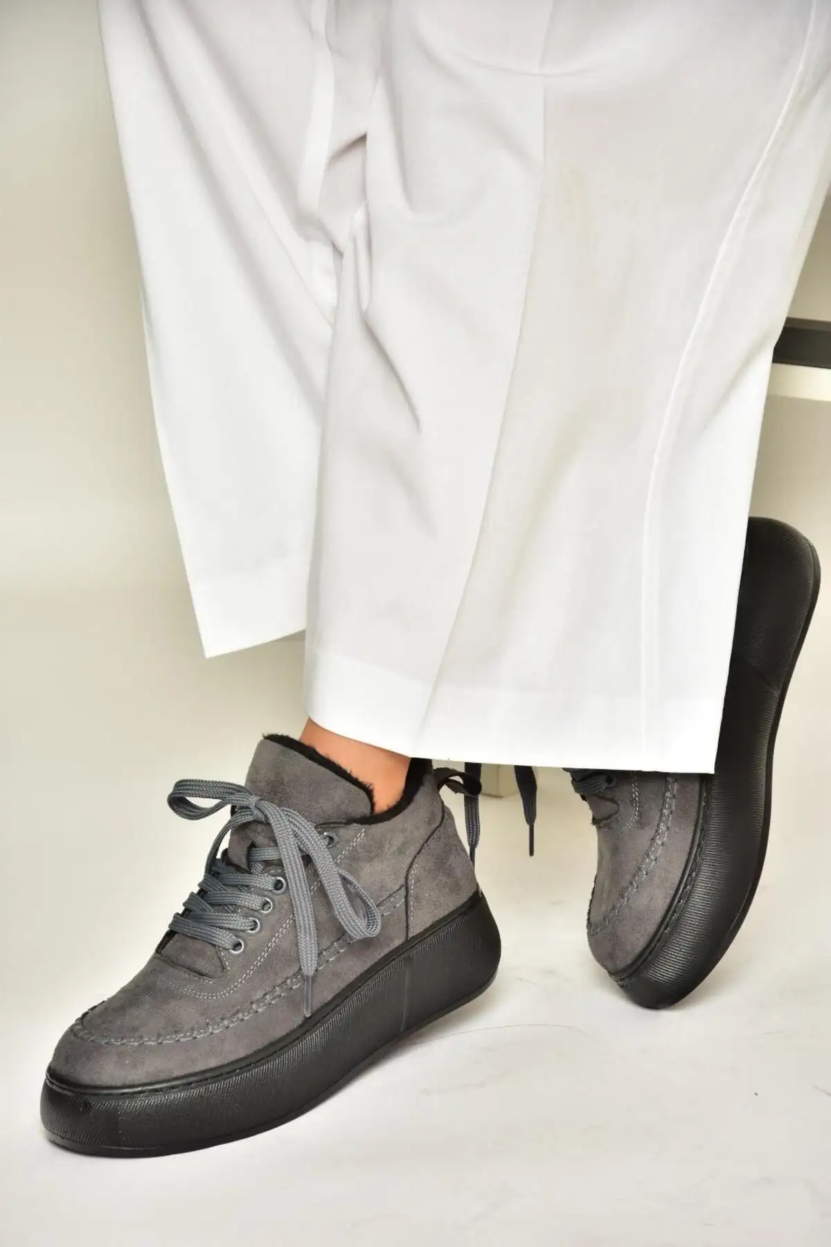 کفش زنانه جیر خاکستری با کفه ضخیم مدل T811845302 برند Fox Shoes - 8484 کفش زنانه جیر خاکستری با کفه ضخیم مدل T811845302 برند Fox Shoes - 8484