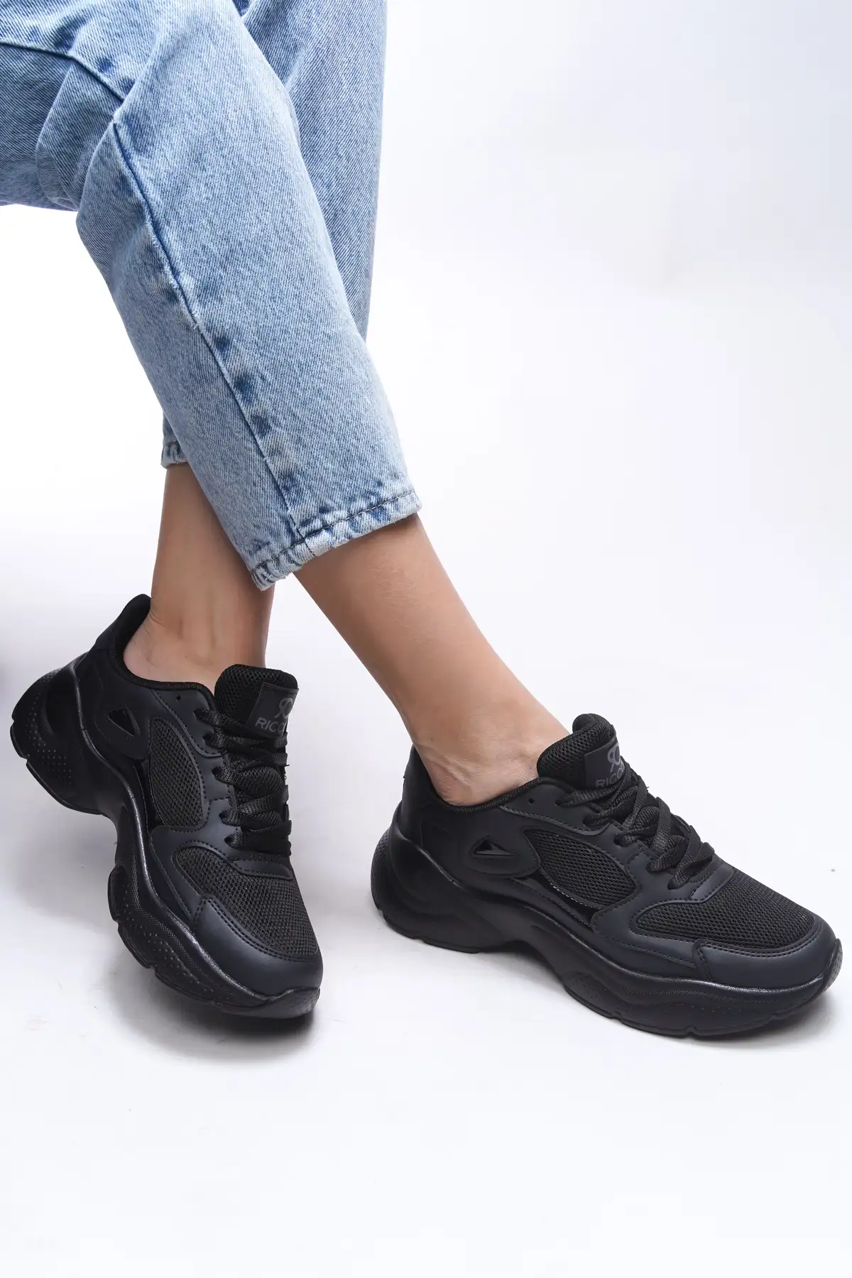 کفش کتانی زنانه ورزشی 0012152 مشکی مشکی برند Riccon - 8433