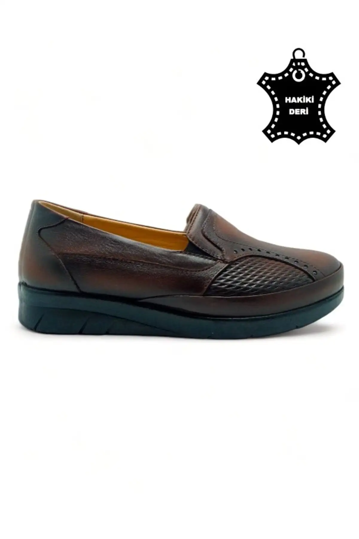 کفش زنانه تبای رنگ کاراملی از چرم طبیعی، با داخل چرم، راحتی کامل و اورتوپدی مناسب مادران برند MAGIC SHOES - 8480 کفش زنانه تبای رنگ کاراملی از چرم طبیعی، با داخل چرم، راحتی کامل و اورتوپدی مناسب مادران برند MAGIC SHOES - 8480