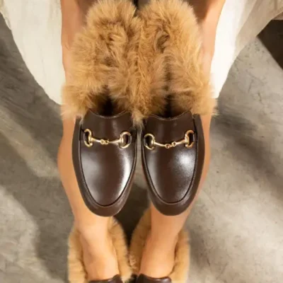 کفش لوفر زنانه بابت قهوه‌ای تیره با کفی خزدار برند diclepolat - 8554