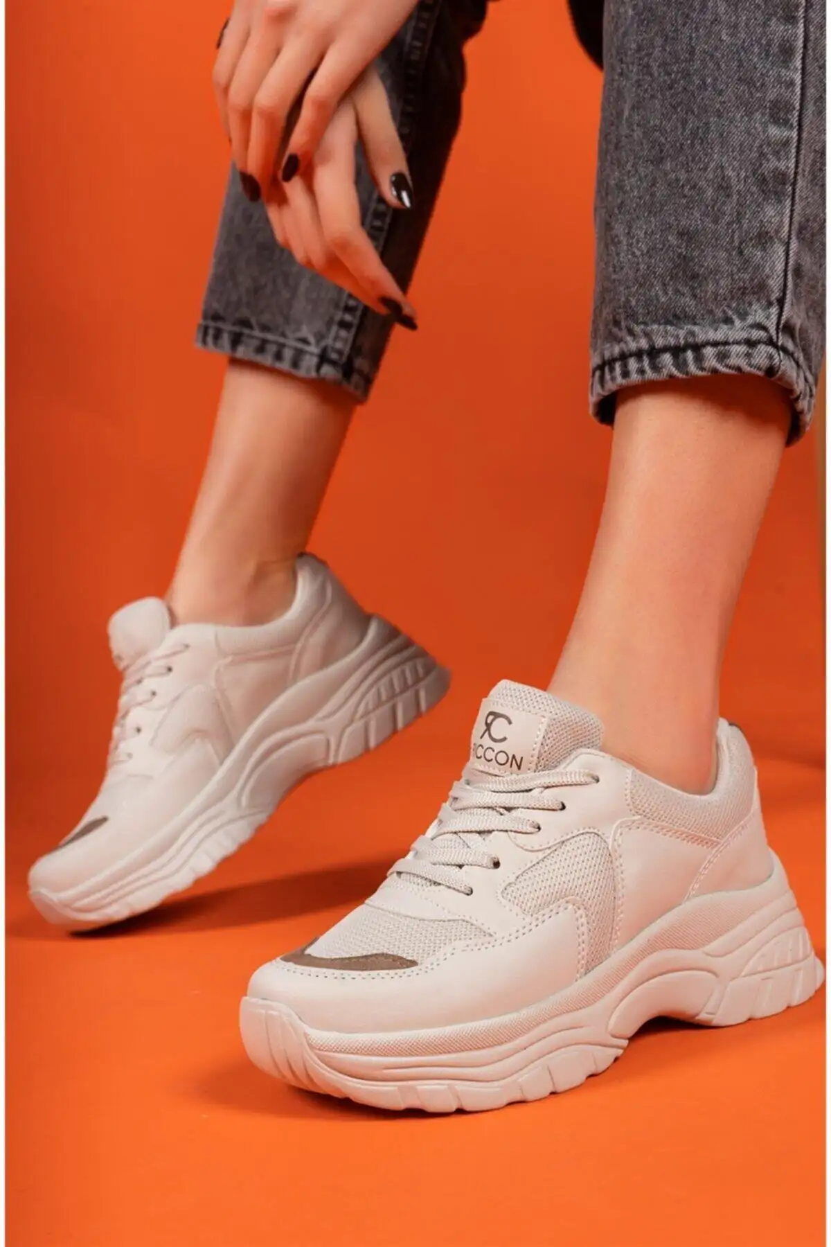 کفش کتانی زنانه ورزشی بژ ویژن 0012140 برند Riccon - 8443