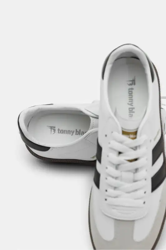 کفش اسپرت مردانه ورزشی ترمو با بند سفید و مشکی و نوار کناری برند Tonny Black - 8599 کفش اسپرت مردانه ورزشی ترمو با بند سفید و مشکی و نوار کناری برند Tonny Black - 8599