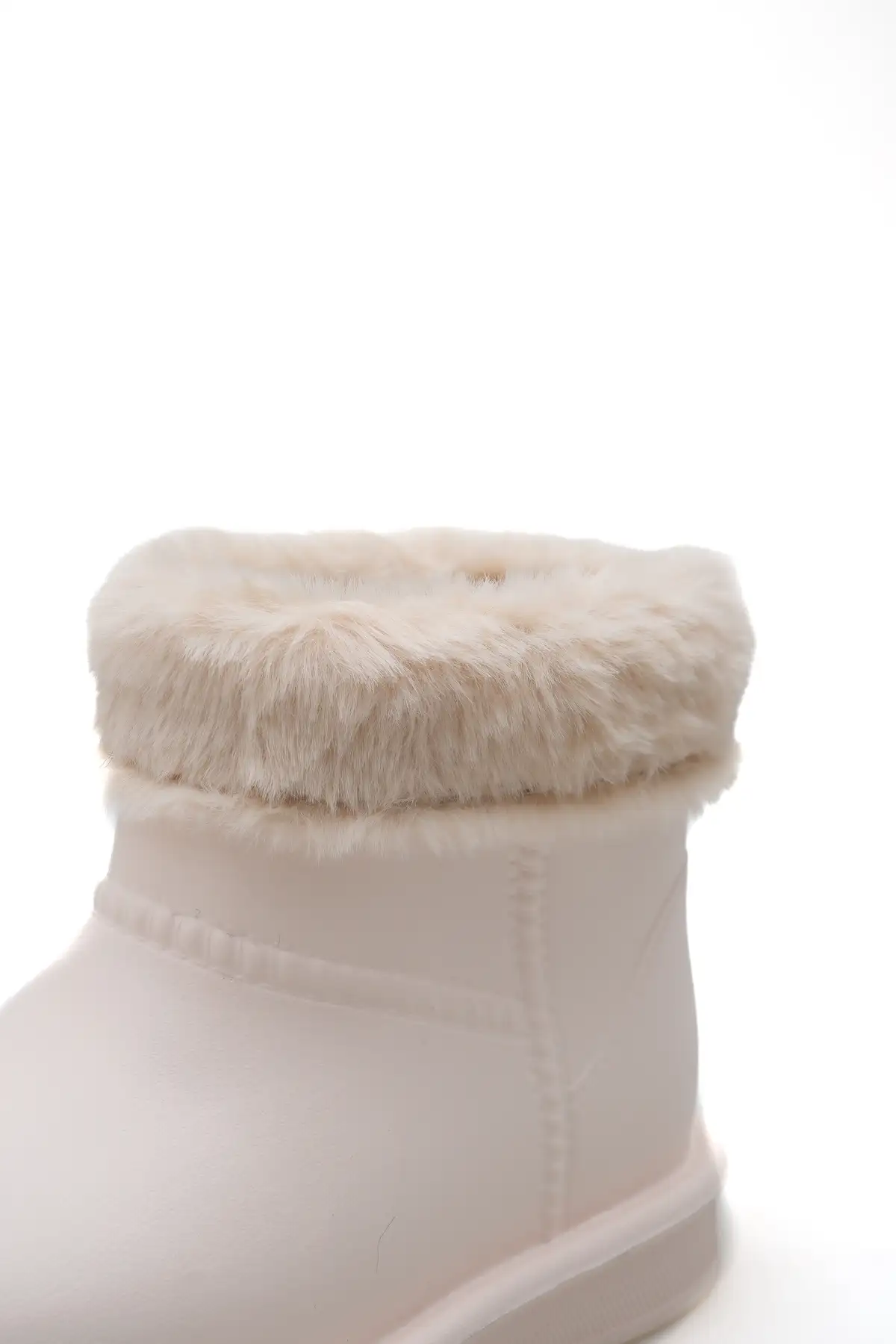 بوت بچگانه چکمه روزمره کودکانه سبک و ارتوپدی با داخل پشمی و ضدآب برند lina step - 8386