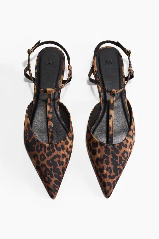 کفش صندل زنانه ساتن نوک تیز برند H&M - 8589 کفش صندل زنانه ساتن نوک تیز برند H&M - 8589