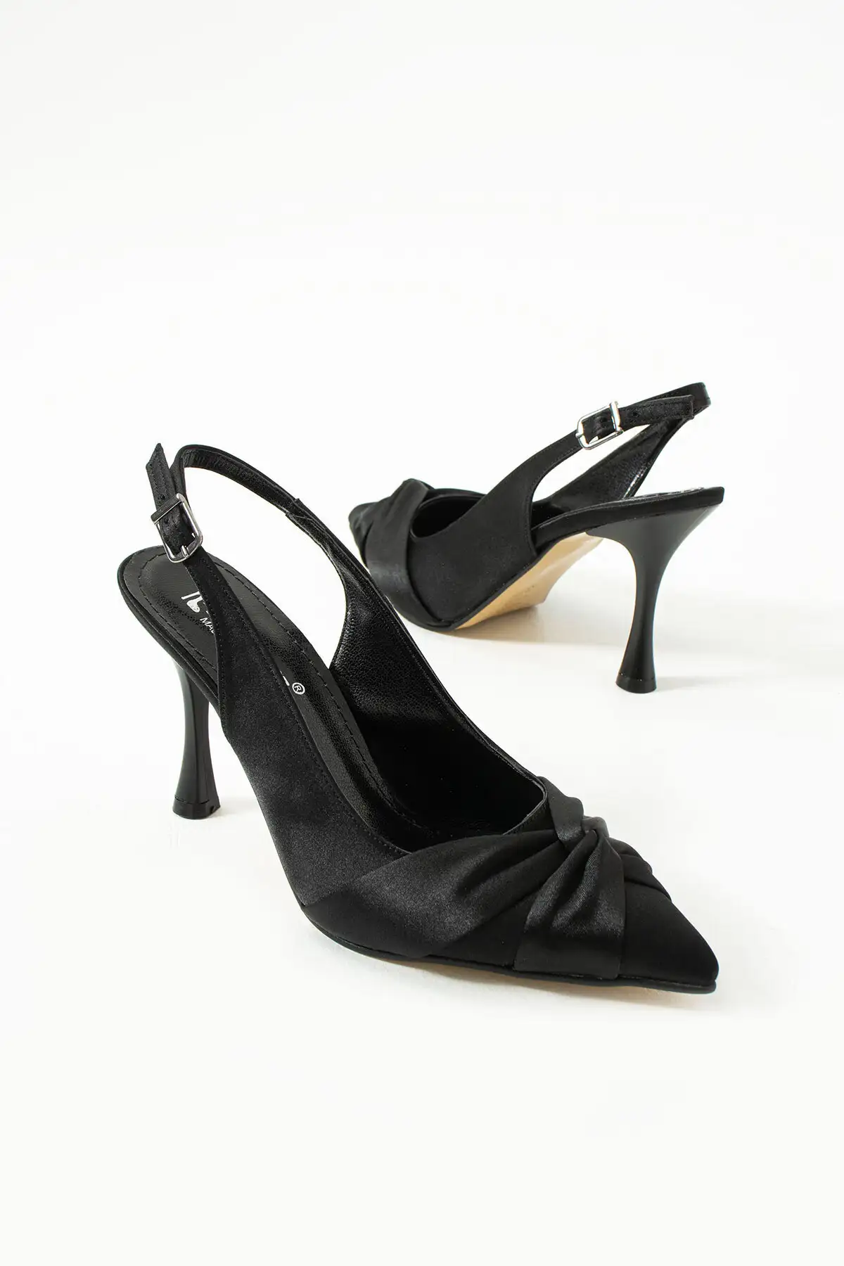 کفش پاشنه بلند زنانه مکعب کلاسیک چکمهای سیاه رنگ ساتن با جزئیات گرهای جلو مناسب برای مهمانیهای رسمی برند Pazzyonez - 8525 کفش پاشنه بلند زنانه مکعب کلاسیک چکمهای سیاه رنگ ساتن با جزئیات گرهای جلو مناسب برای مهمانیهای رسمی برند Pazzyonez - 8525