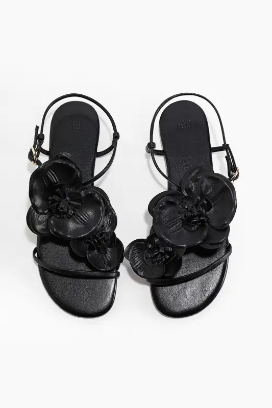 کفش صندل زنانه با تزئینات و دور مچ دار برند H&M - 8587 کفش صندل زنانه با تزئینات و دور مچ دار برند H&M - 8587