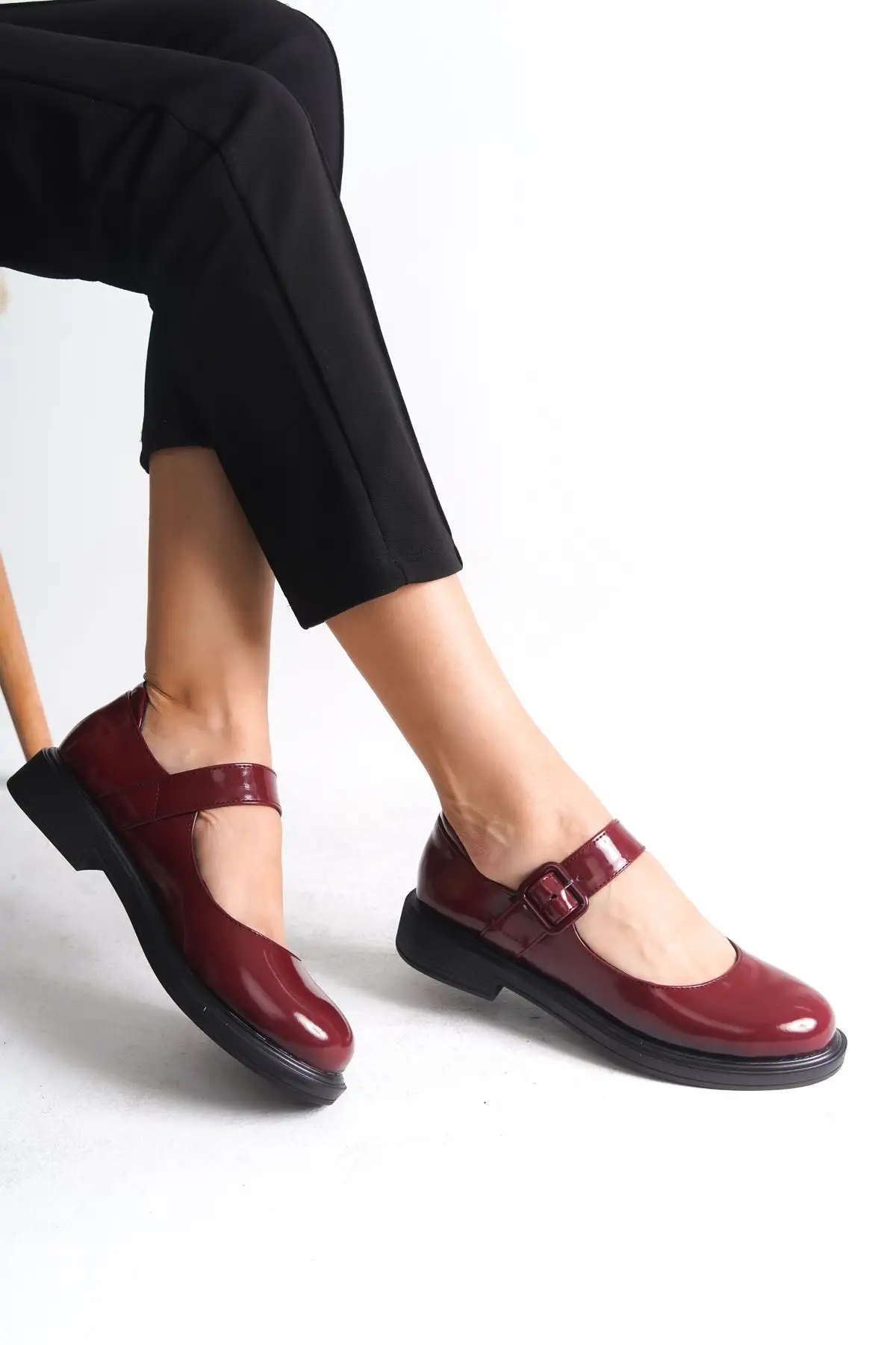 کفش زنانه روزمره ماری با بند و سگک کژوال برند MARSEDO - 8482