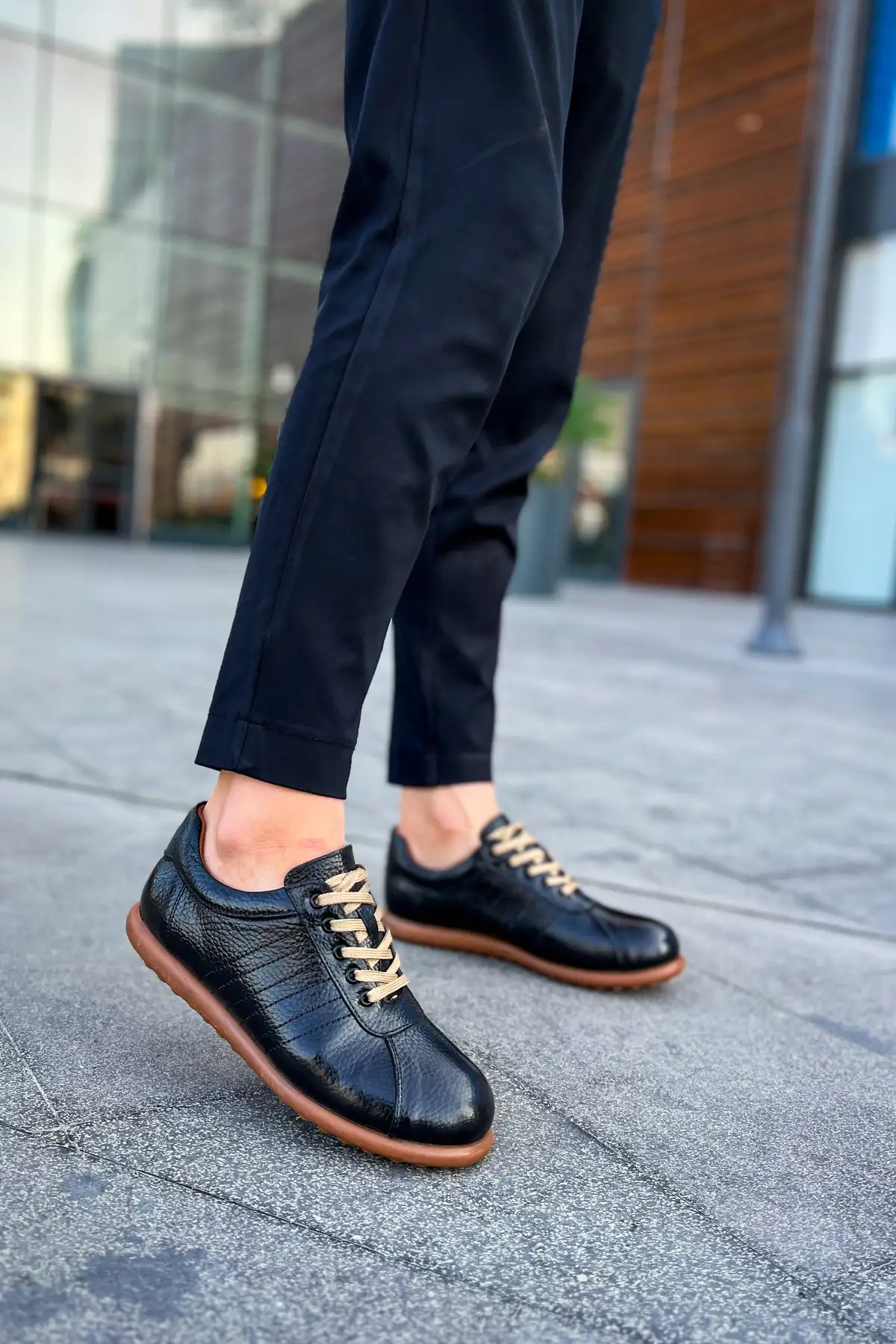 کفش روزمره مردانه کژوال چرم مدل CRSH Tam اورتopedیک برند w white stars sports & wear - 8518 کفش روزمره مردانه کژوال چرم مدل CRSH Tam اورتopedیک برند w white stars sports & wear - 8518