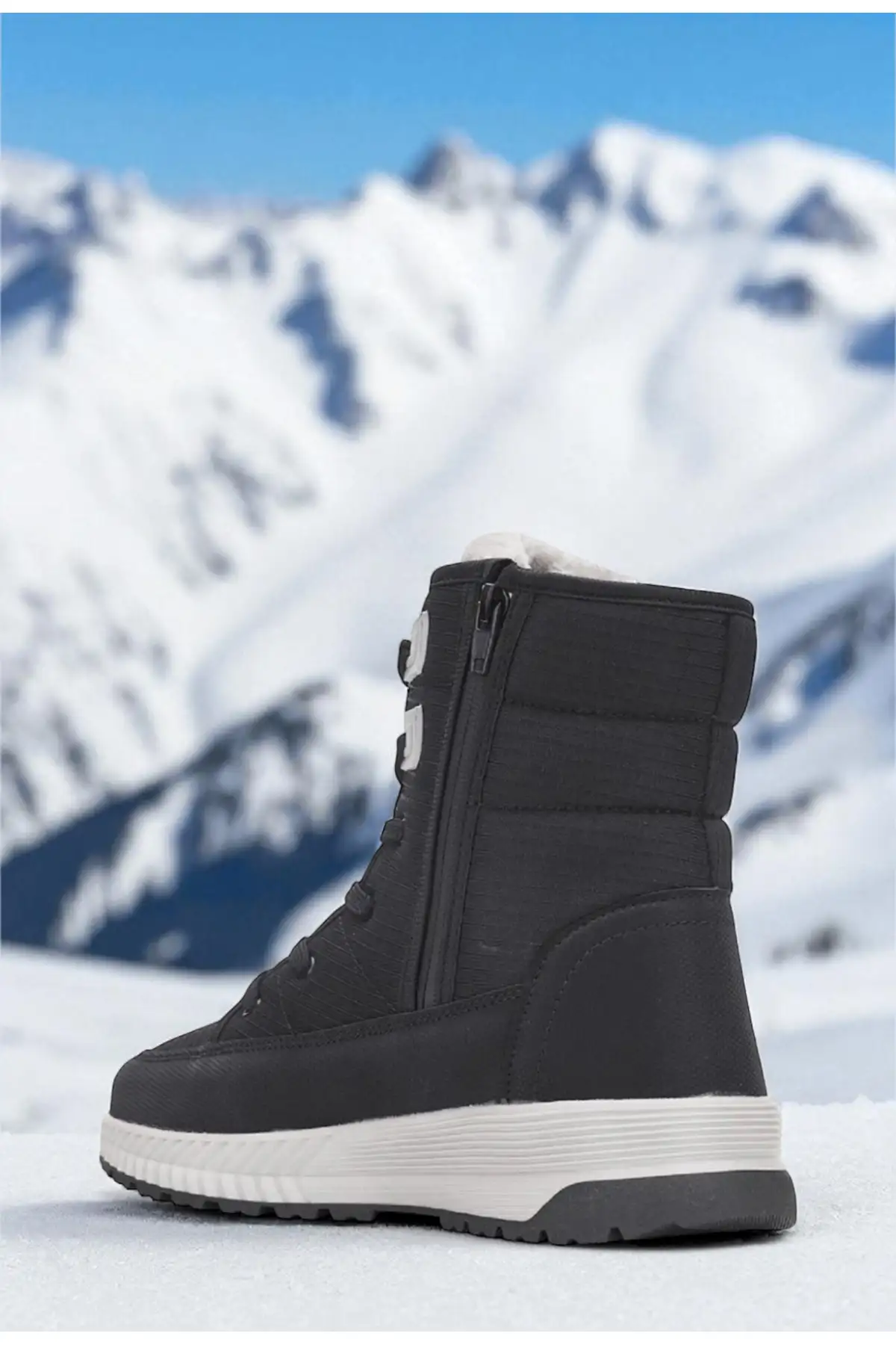 بوت بچگانه چکمههای زمستانی زنانه - دخترانه - یونیسکس با پشتی بلند و زیپ با کفی آناتومیک - مشکی یخ برند ALTUNTAŞ - 8409 بوت بچگانه چکمههای زمستانی زنانه - دخترانه - یونیسکس با پشتی بلند و زیپ با کفی آناتومیک - مشکی یخ برند ALTUNTAŞ - 8409