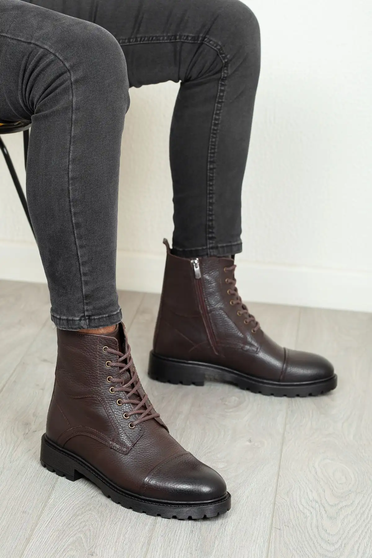 بوت مردانه کج راهی زمستانی ضد آب با لایه نازک لاستیکی D402 از چرم طبیعی برند Daxtors - 8455