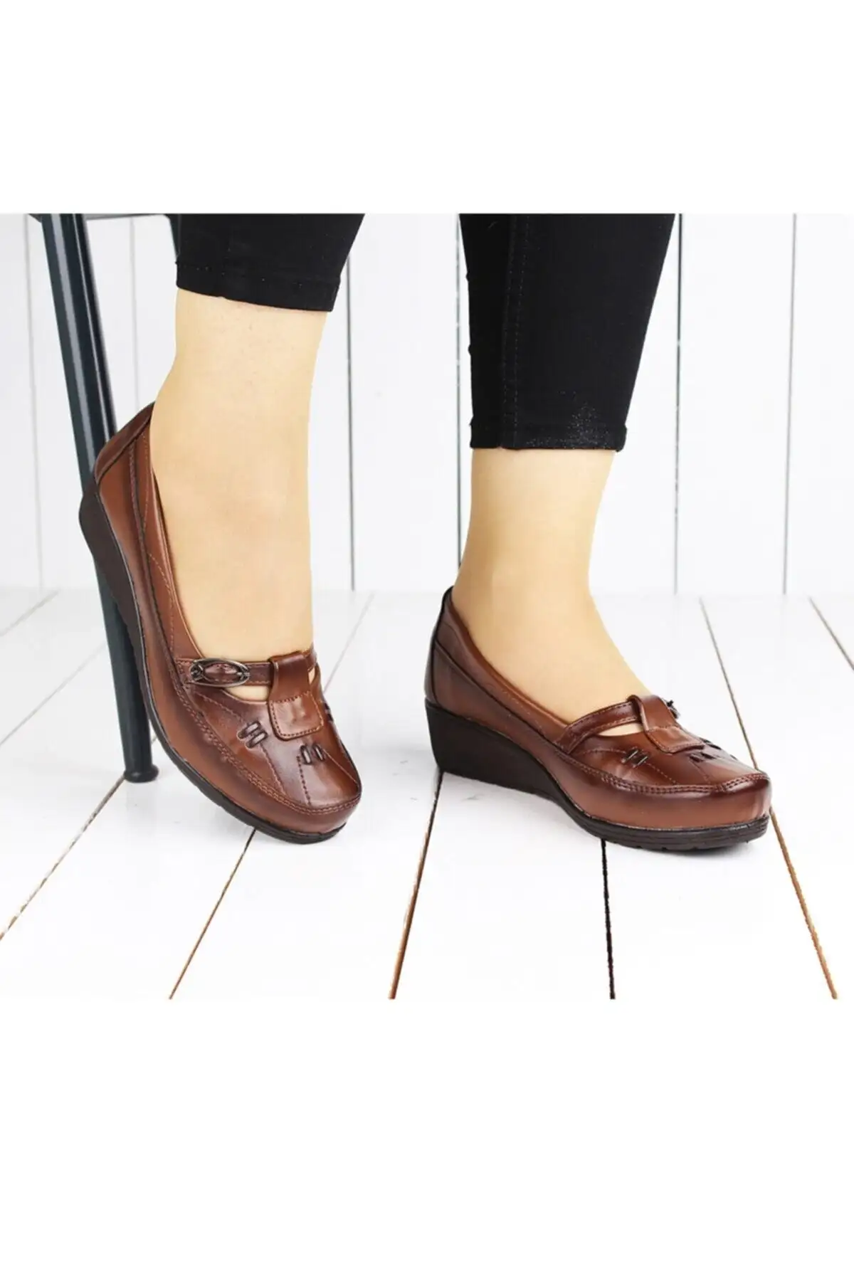 کفش زنانه روزمره و مخصوص مادر با آستر چرم طبیعی و سیستم کفی لطیف رنگ قهوهای برند EDİK - 8514 کفش زنانه روزمره و مخصوص مادر با آستر چرم طبیعی و سیستم کفی لطیف رنگ قهوهای برند EDİK - 8514