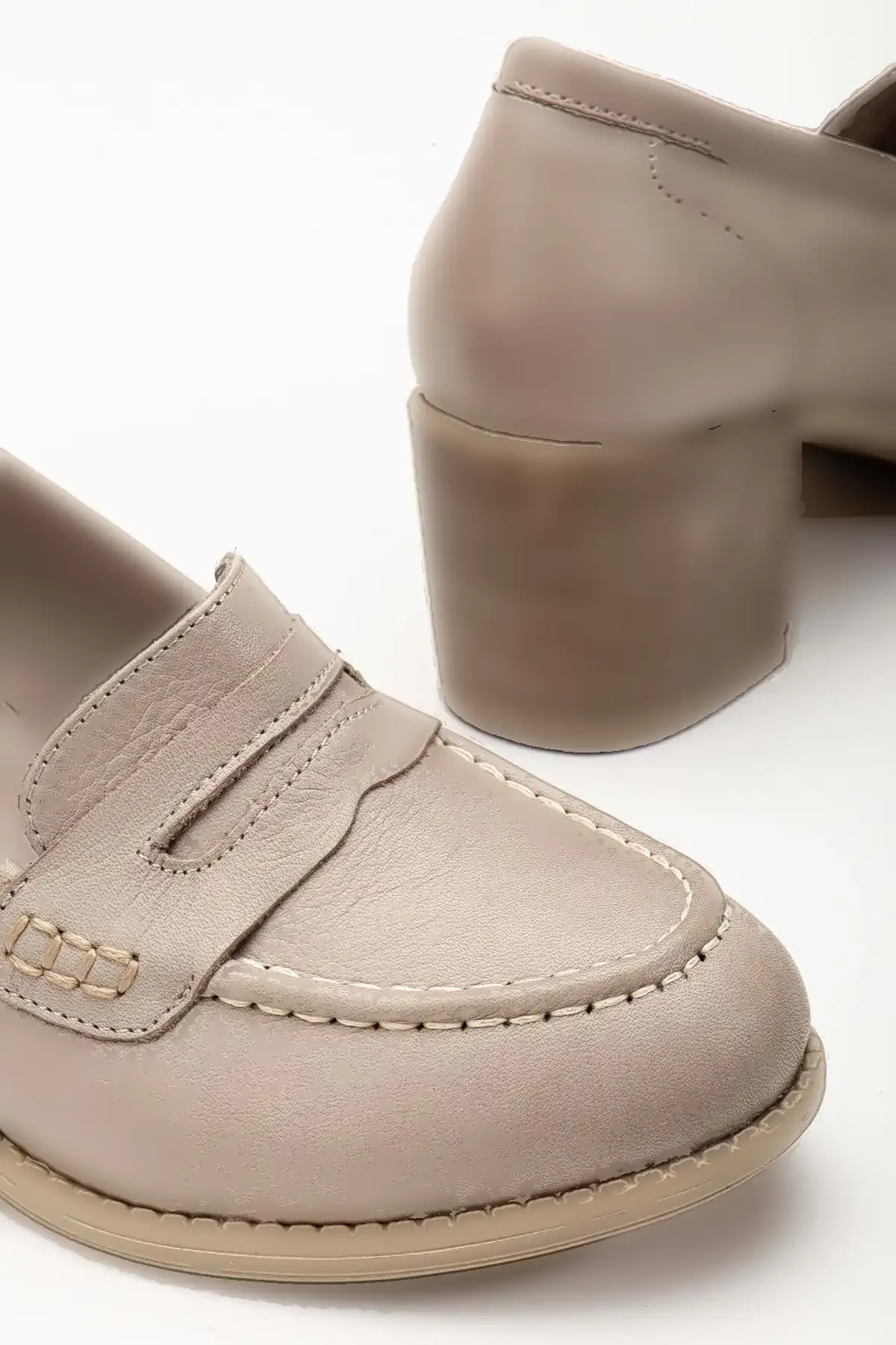 کفش زنانه پاشنهبلند کلاسیک با چرم طبیعی مدل ساراچ، رنگ سنگی برند ANALİN SHOES - 8475 کفش زنانه پاشنهبلند کلاسیک با چرم طبیعی مدل ساراچ، رنگ سنگی برند ANALİN SHOES - 8475