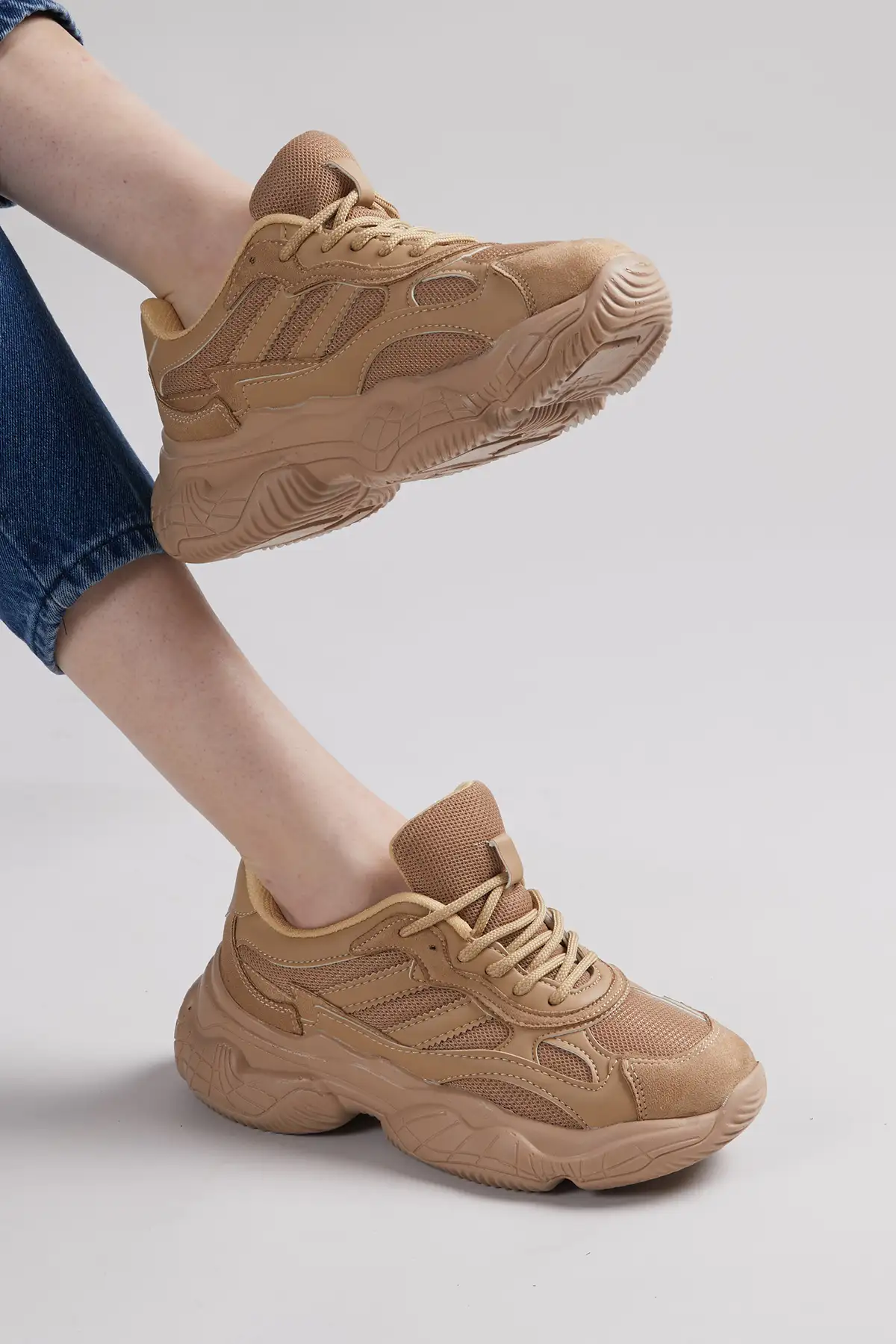 کفش کتانی زنانه ورزشی مدل Tb246 برند Tonny Black - 8449