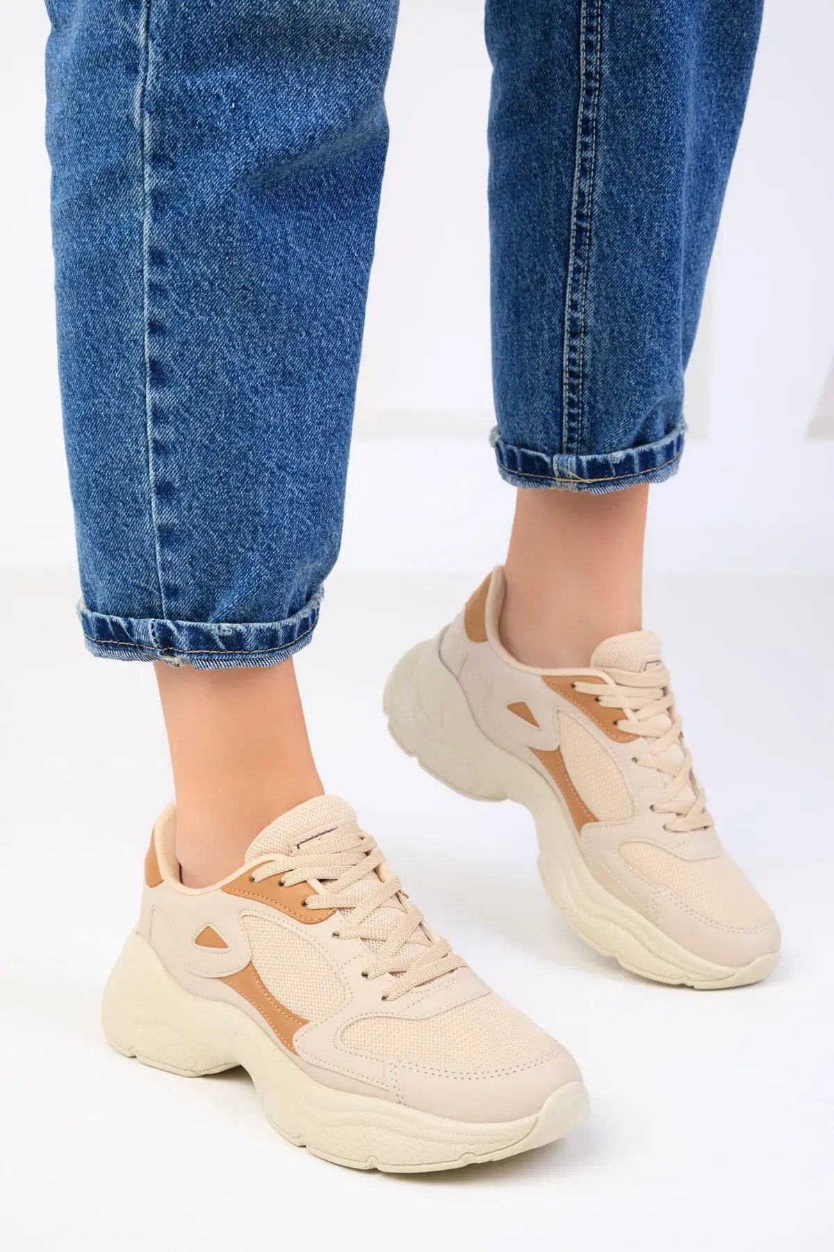 کفش کتانی زنانه اسنیکر بیج-تابا مدل 18147 برند SOHO - 8439