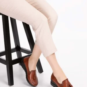 کفش زنانه روزمره با کفی آناتومیک، پاشنه پلت فرم از چرم طبیعی - رنگ آجری - سایز 37 برند Gondol - 8490