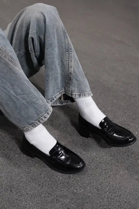 کفش لوفر زنانه روزمره پاشنهدار مد نوفیت مشکی برند Marjin - 8555 کفش لوفر زنانه روزمره پاشنهدار مد نوفیت مشکی برند Marjin - 8555