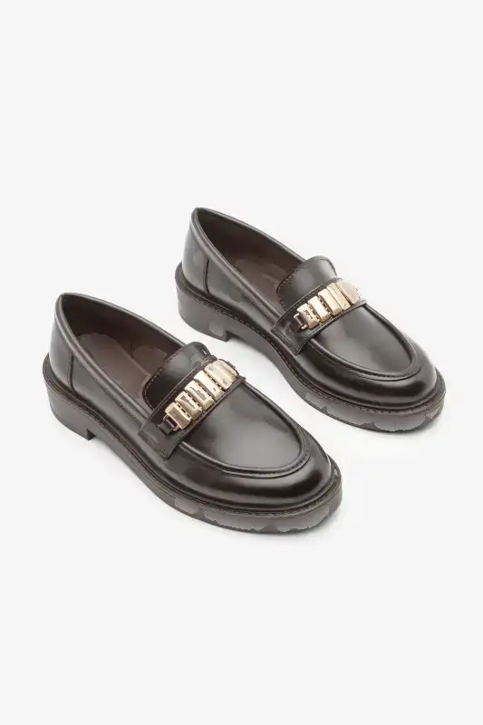 کفش لوفر زنانه روزمره مدل با قفل، رنگ قهوهای ویلیوم برند Marjin - 8564 کفش لوفر زنانه روزمره مدل با قفل، رنگ قهوهای ویلیوم برند Marjin - 8564