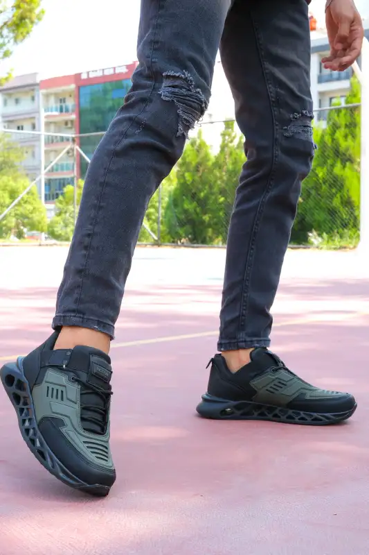 کفش اسپرت مردانه مشکی هاگی 00122021 برند Riccon - 8600 کفش اسپرت مردانه مشکی هاگی 00122021 برند Riccon - 8600